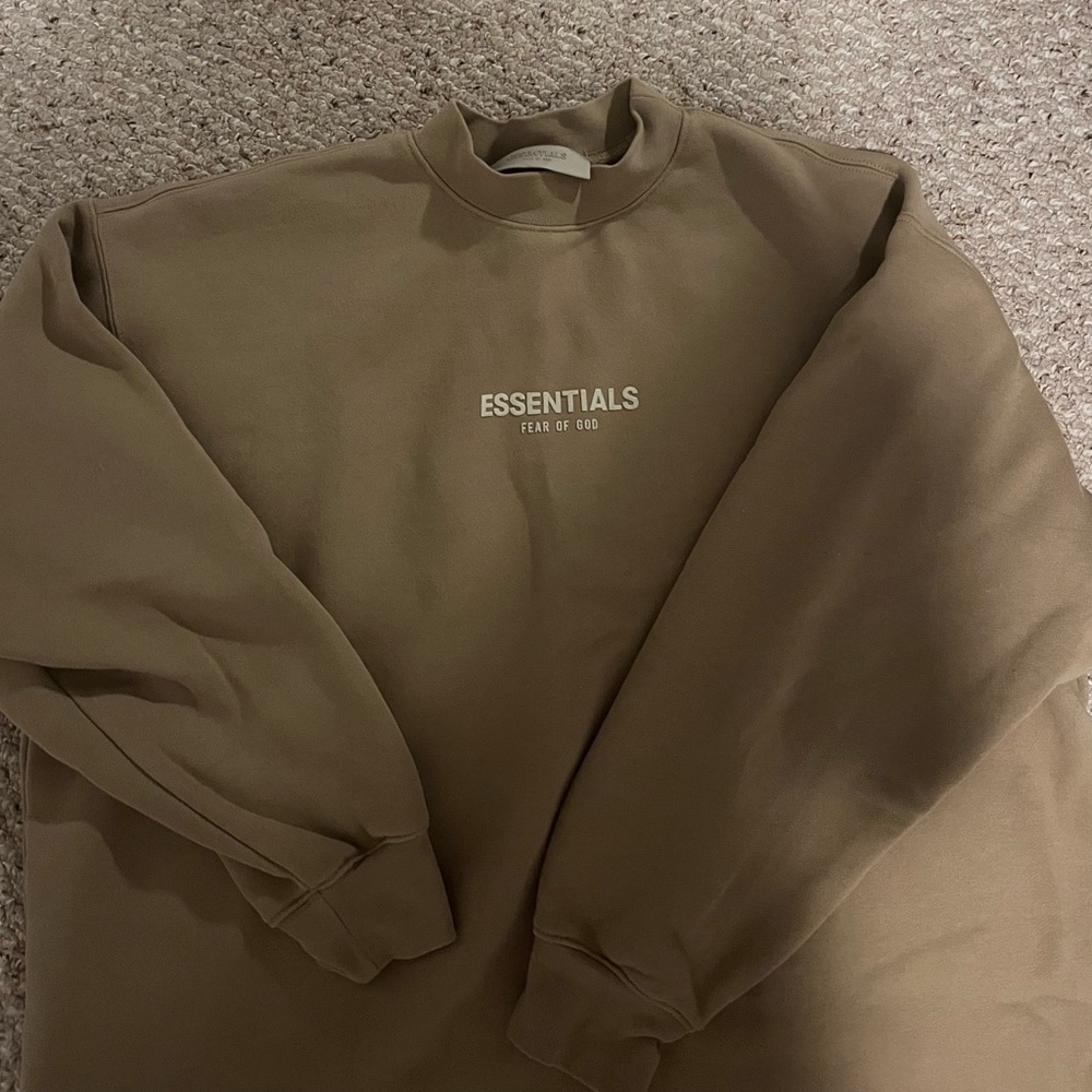 XL Essentials Crew